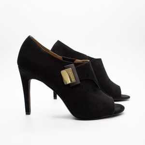 Calvin Klein Shoes Size 7.5